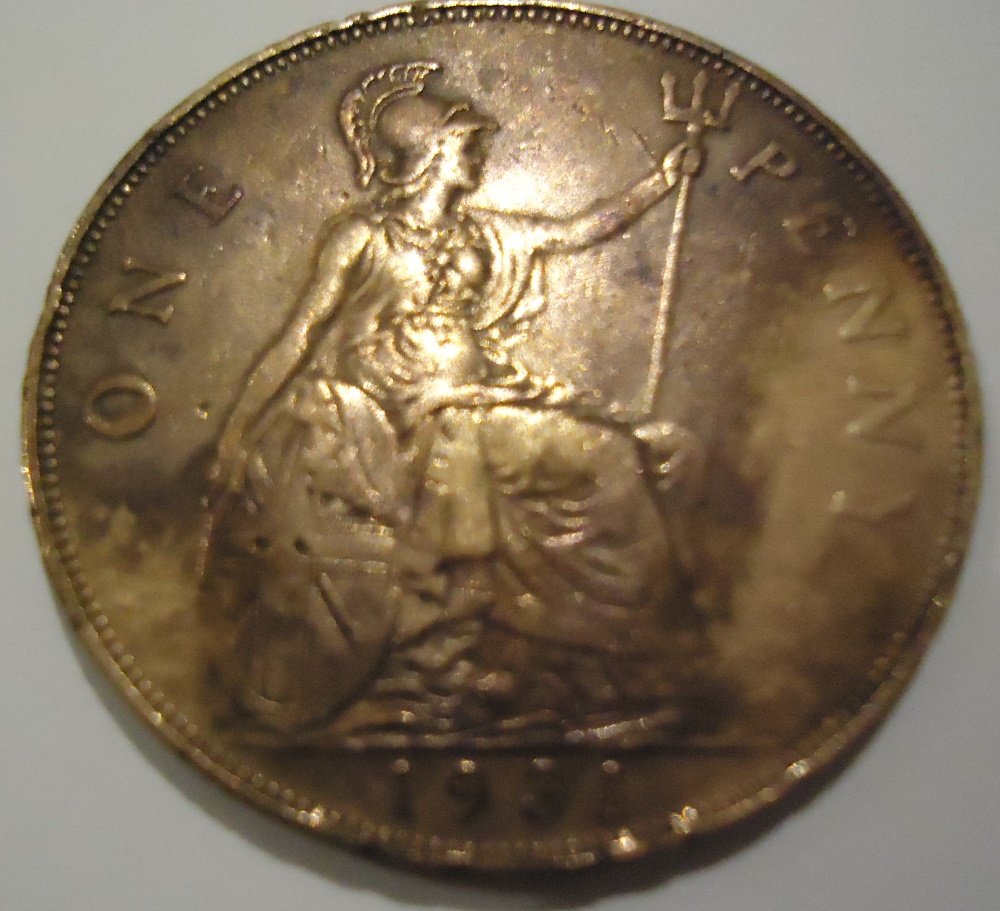 3-British-Pennies---1902,1931-+-1940---Opinion-On-Grades-1902-Mint-Error?
